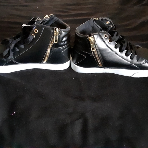 Children's sneakers - Picture 3 of 5